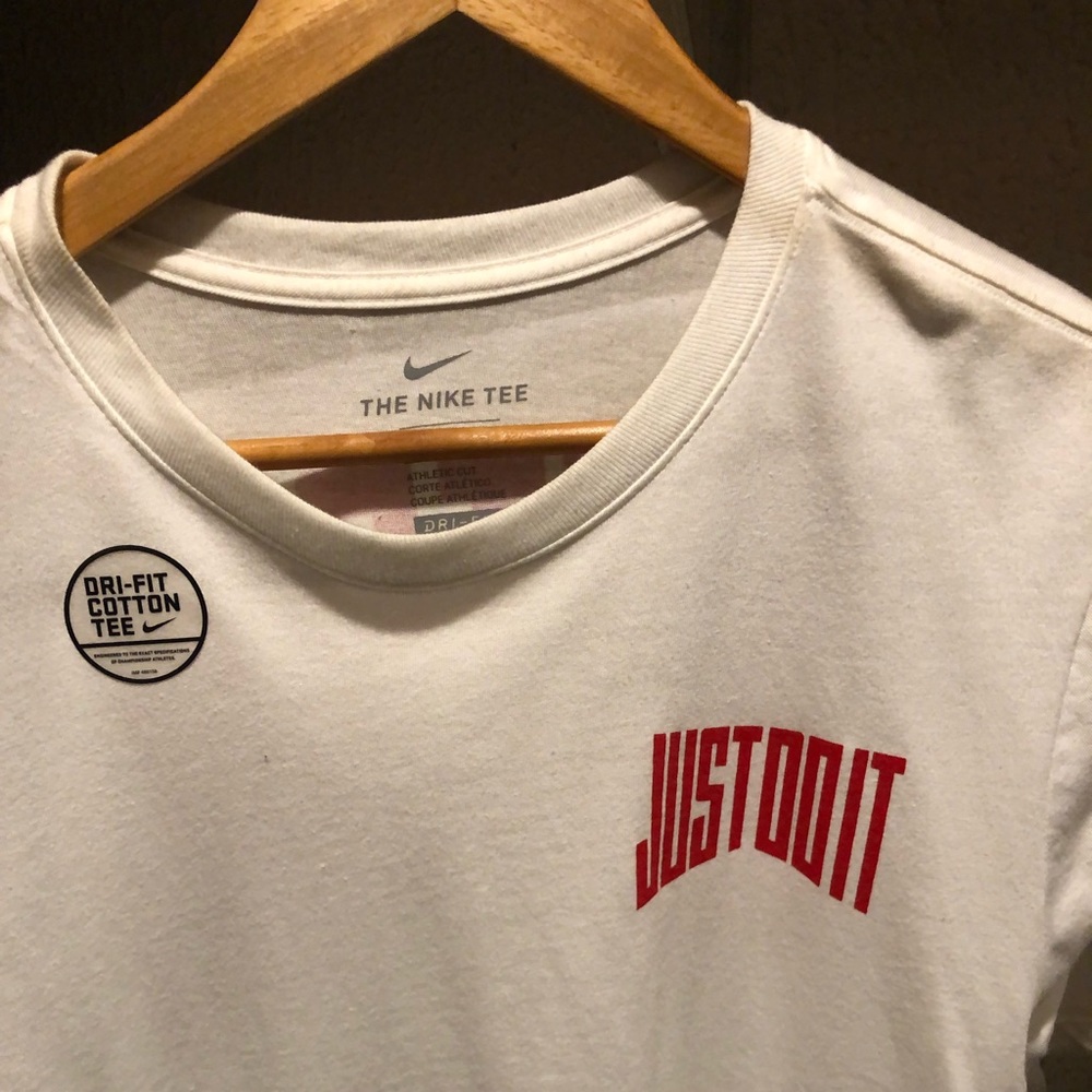 Nike Just do it tee size Large